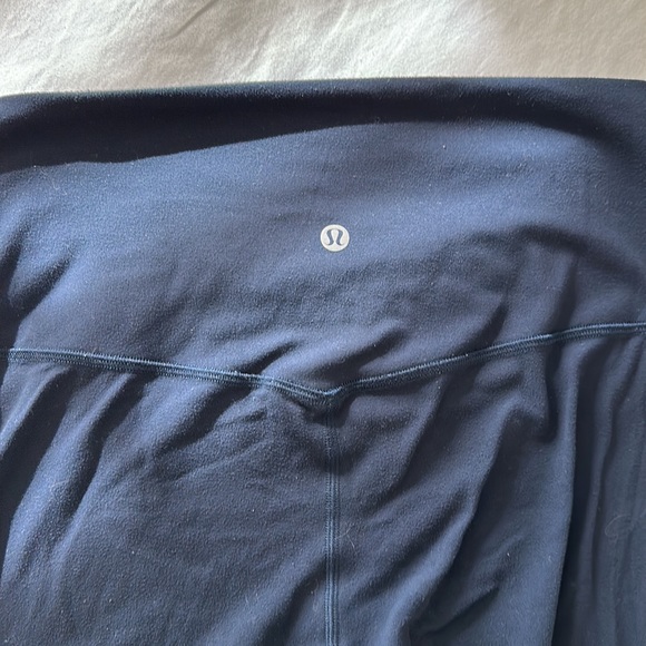 Women’s Lululemon - Wunder Under - HR crop - size 10 - Navy - Picture 2 of 5